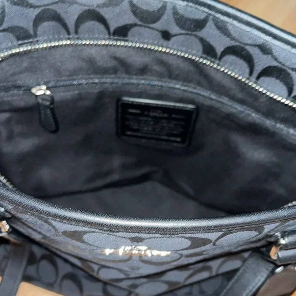 Coach Black Signature Tote Bag - Picture 5 of 13